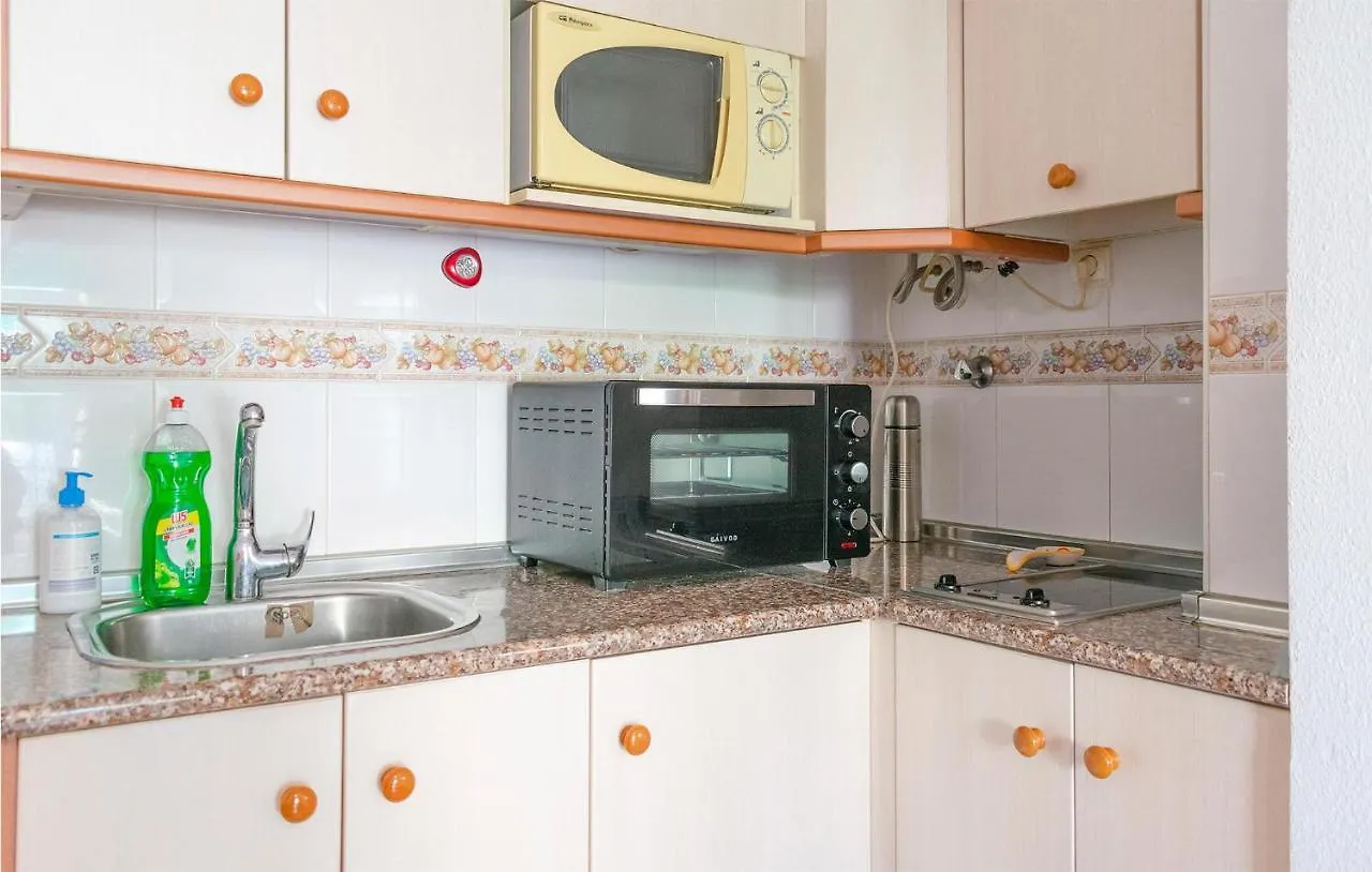 Stunning Apartment In Fuengirola With Kitchen Španělsko